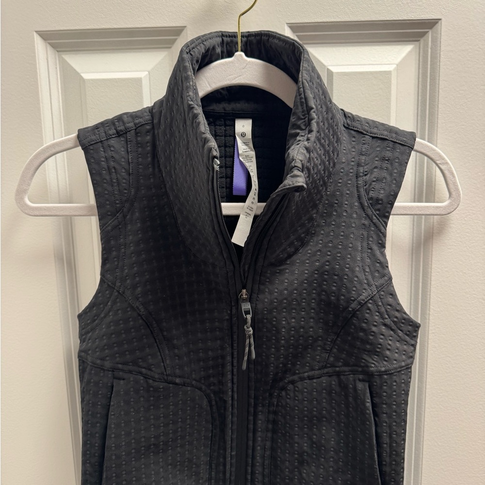 Lululemon Athletic Black Quilted Vest